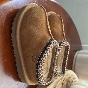 Tasman ll UGG slippers for toddler